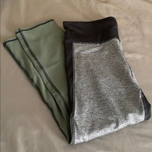 Threads 4 Thought Capris